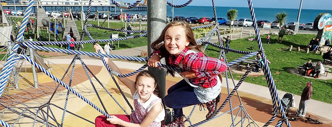 LISA-Sprachreisen-Familien-Englisch-England-Exeter-Devon-Freizeit-Kinder-Spielen