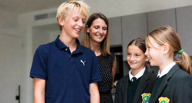 Schüler bei ihrer Gastfamilie während einer LISA! Englisch-Sprachreise für Schüler in Ennis, Irland