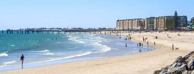 LISA-Sprachreisen-Erwachsene-Englisch-Australien-Adelaide-Strand-Sand-Wellen-Meer