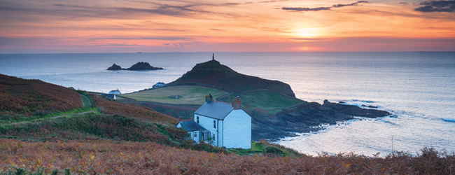 LISA-Sprachreisen-Erwachsene-Englisch-England-Newquay-Cornwall-Cape-Leuchtturm-Cottage