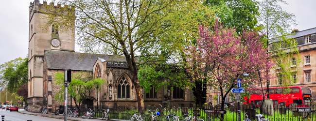 LISA-Sprachreisen-Erwachsene-Englisch-England-Oxford-St-Michaels-Fahrrad-Zaun-Bus-Tour