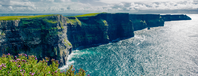 LISA-Sprachreisen-Erwachsene-Englisch-Irland-Galway-Kueste-Moher-Klippen-Meer