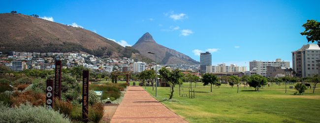 LISA-Sprachreisen-Erwachsene-Englisch-Suedafrika-Kapstadt-Green-Point-Stadtteil-Berge-Park-Weg