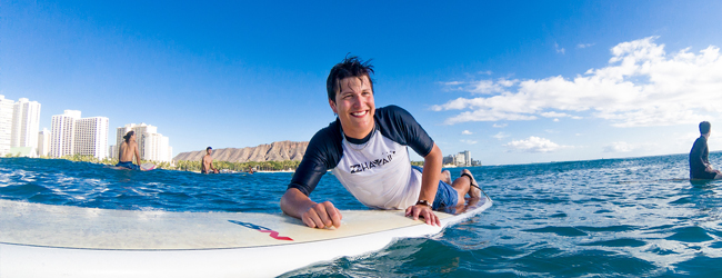 LISA-Sprachreisen-Erwachsene-Englisch-USA-Honolulu-Waikiki-Hawaii-Surfen-Wellen-Board