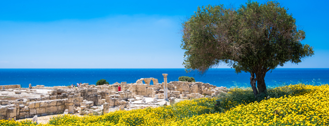 LISA-Sprachreisen-Erwachsene-Englisch-Zypern-Limassol-Meer-Achilles-Basilica-Ruine