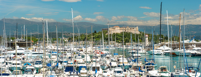 LISA-Sprachreisen-Erwachsene-Franzoesisch-Frankreich-Antibes-Festung-Yacht-Hafen