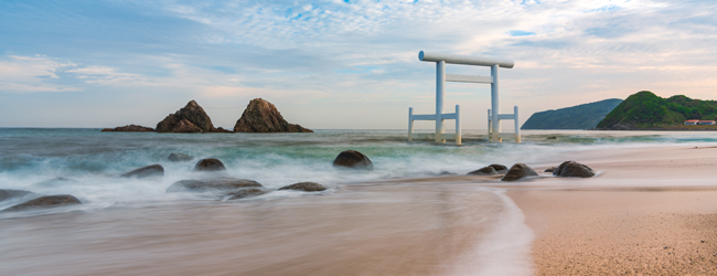 LISA-Sprachreisen-Erwachsene-Japanisch-Japan-Fukuoka-Meer-Nebel-Morgen-Wahrzeichen