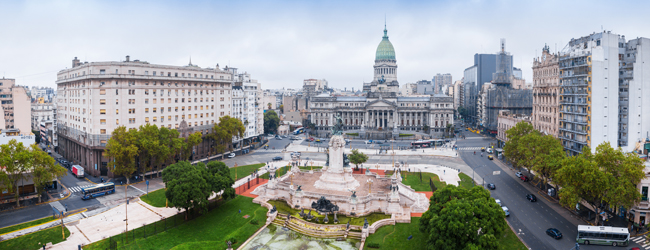 LISA-Sprachreisen-Erwachsene-Spanisch-Argentinien-Buenos-Aires-Classic-Stadt-Avenidas-Parks-Statue