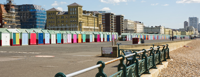 LISA-Sprachreisen-Schueler-Englisch-England-Brighton-Hove-Promenade-Strand-Schule