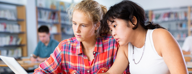 LISA-Sprachreisen-Schueler-Englisch-England-Bristol-Clifton-College-Unterricht-Wahlfach-Lernen