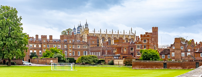 LISA-Sprachreisen-Schueler-Englisch-England-Eton-College-Campus-Hauptgebaeude