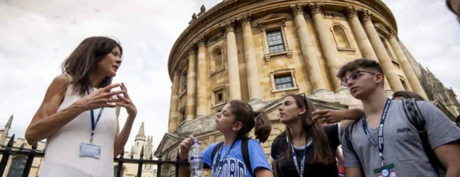 LISA-Sprachreisen-Schueler-Englisch-England-Oxford-Pembroke-Ausflug-Stadt-Fuehrung